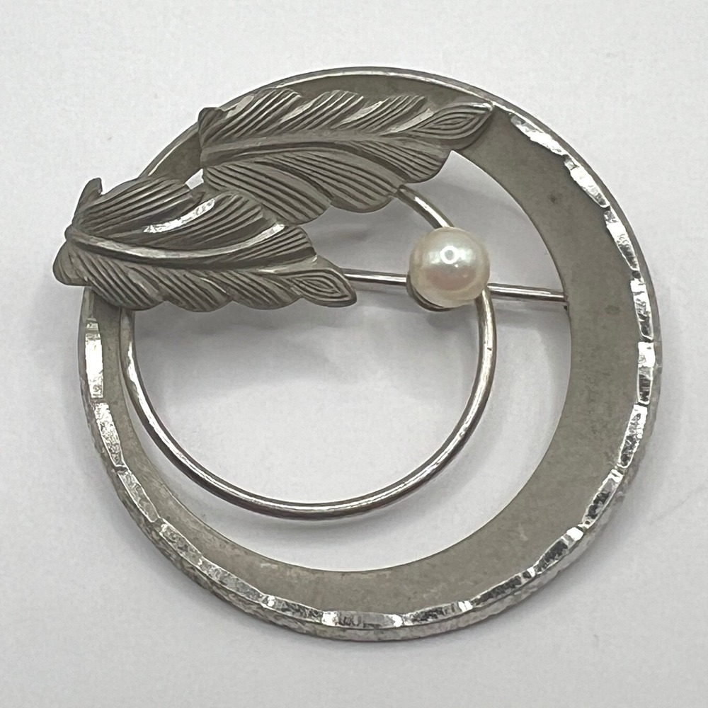 Curtis Curtman Round Brooch Sterling Silver Leaves and Pearl‎ Pin